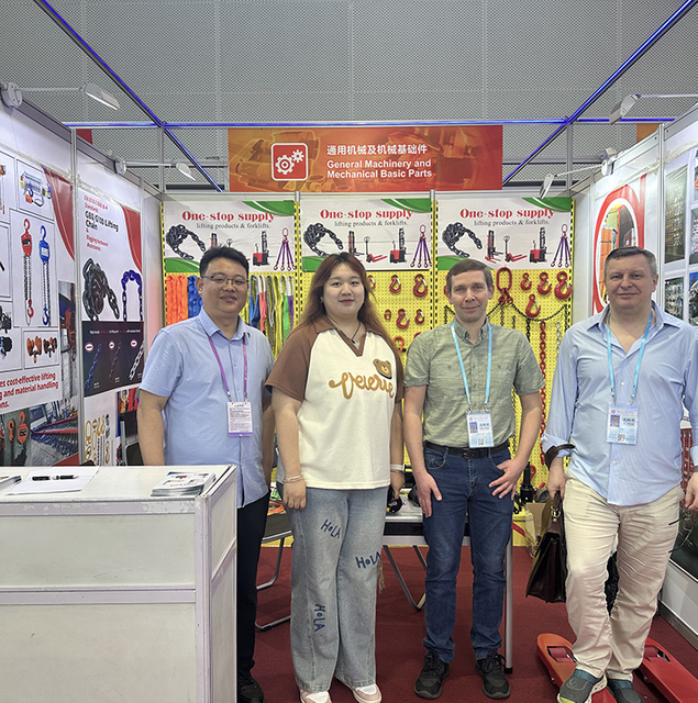 lifting equipment exhibition display15