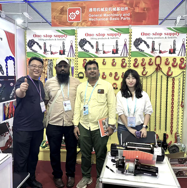 lifting equipment exhibition display12