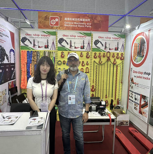 lifting equipment exhibition display17